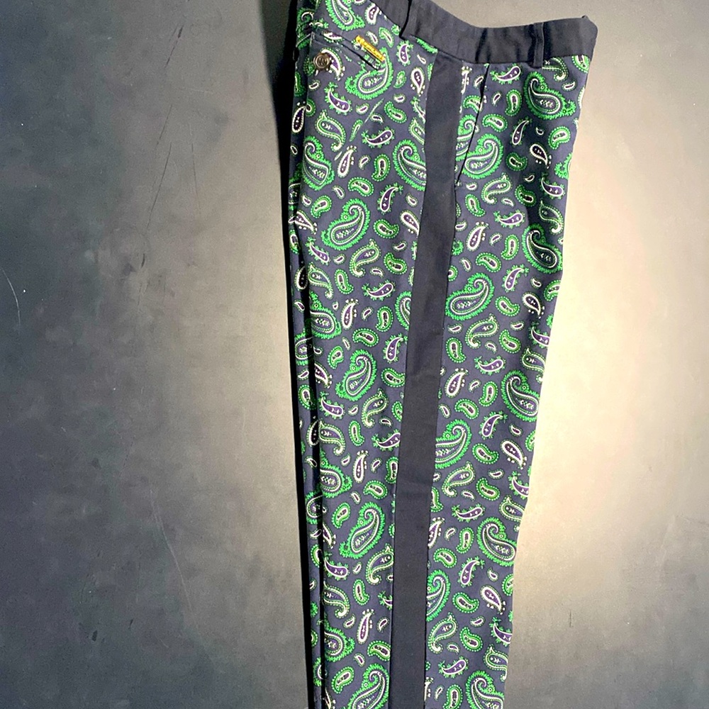Michael Kors. Pre owned capry pants.